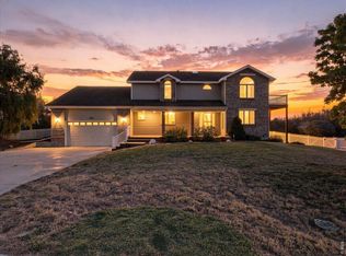 3010 Grand View Dr, Greeley, CO 80631