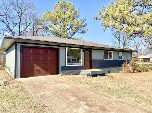 807 Baker Blvd, Tuscumbia, AL 35674