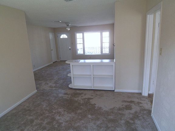 3rd image of 1208 Brown Trl