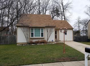 61 Oak Forest Dr, Sicklerville, NJ 08081