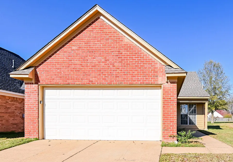 9144 Kaitlyn Dr