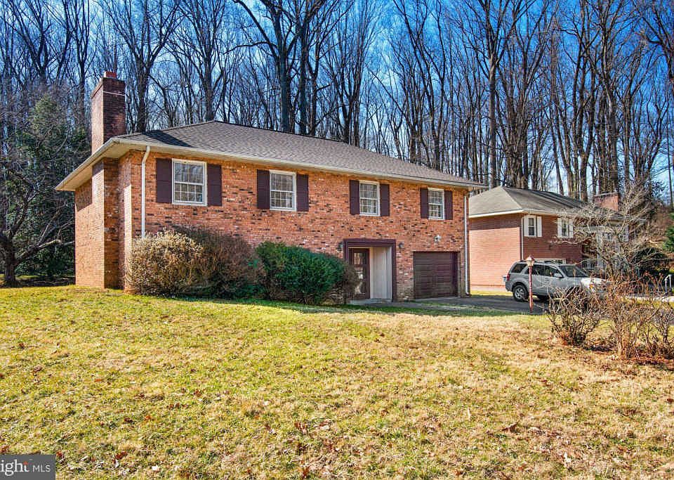 1st image of 6643 Kirby Ct