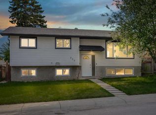 214 N Rundleview Close NE, Calgary, AB T1Y 1J1