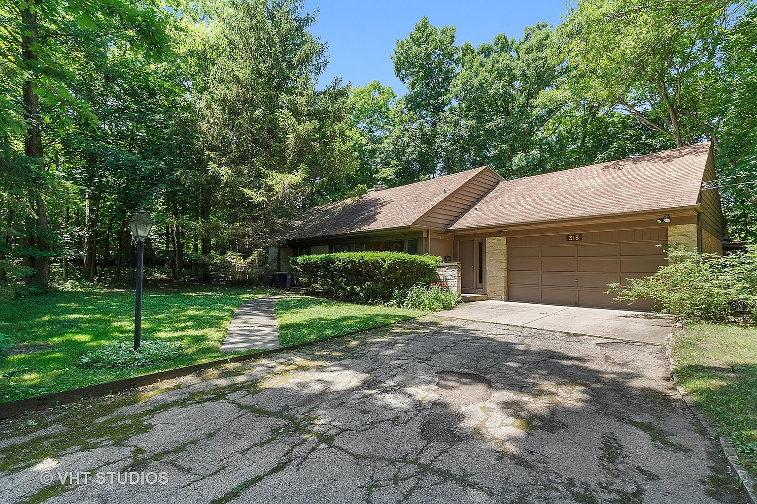 313 Marshman St photo 1
