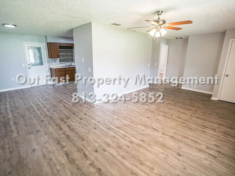 6913 Mathers Ln #B — Photo 7