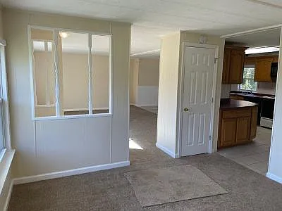 3 bed, 1344 sqft, $2,300 — Photo 4