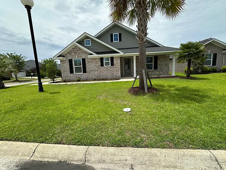 2102 Eureka Way — Photo 17