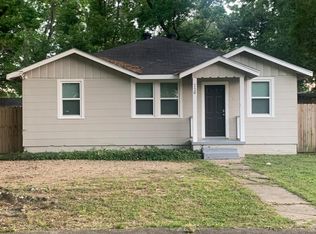 220 Hazelnut St, Denham Springs, LA 70726