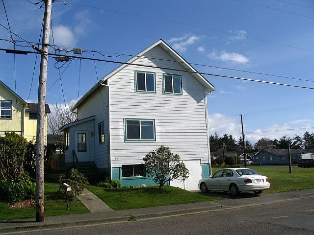 2nd image of 171 S Marple St