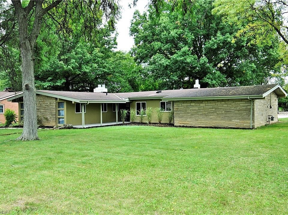 1st image of 10665 King Coe Ln