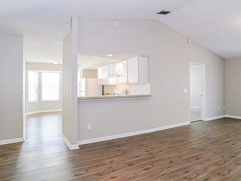 7811 Aquarius Cir S — Photo 5