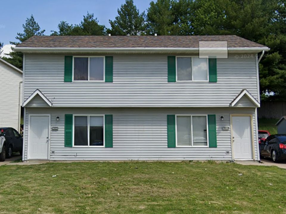 1st image of 3018 SE 17th St #3020