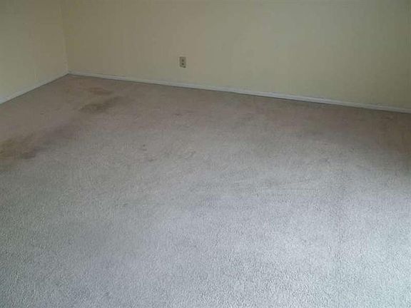 4th image of 1788 Cherokee Dr APT E