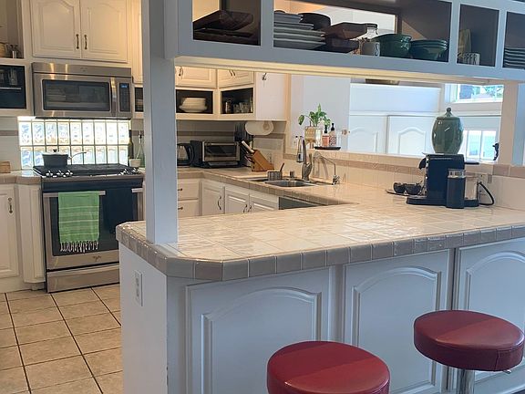 5th image of 12618 Preston Way