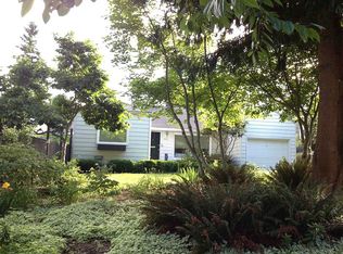 8239 23rd Ave NE, Seattle, WA 98115