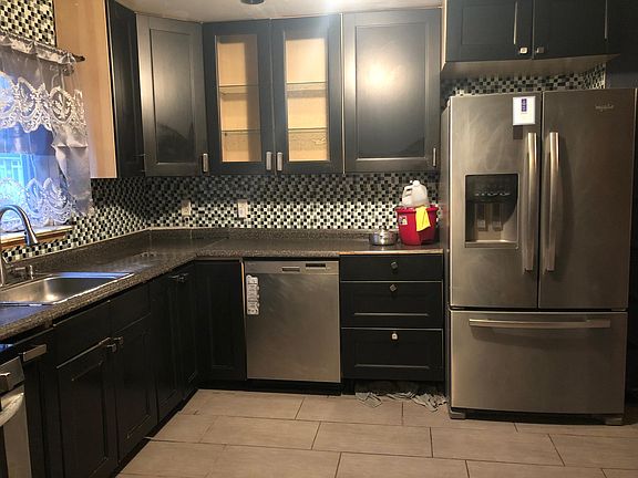 2nd image of 5807 Avenue L