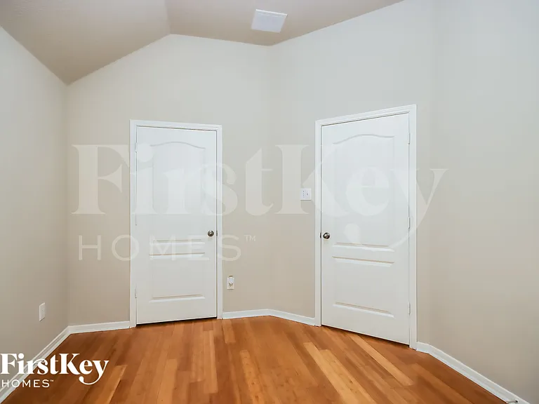 31223 Rainwood Park Ln — Photo 14