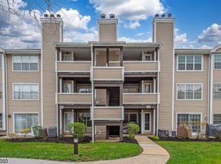 221 Broadmoor Ct #2-2504, Union, NJ 07083