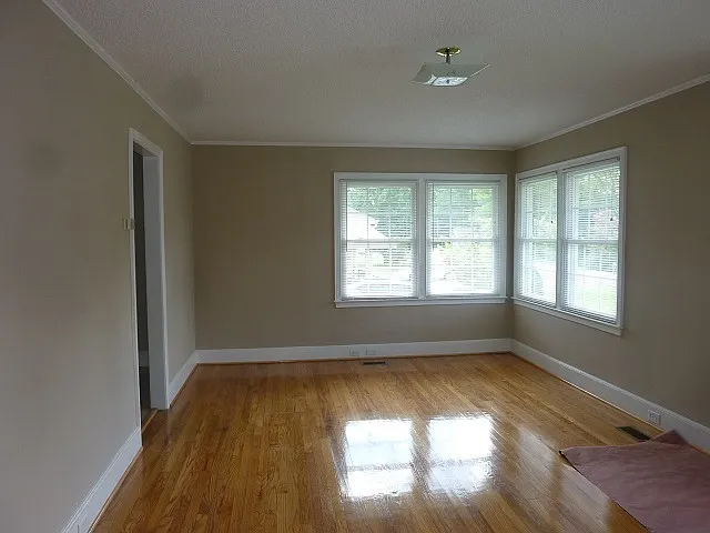 712 Finley Rd — Photo 8