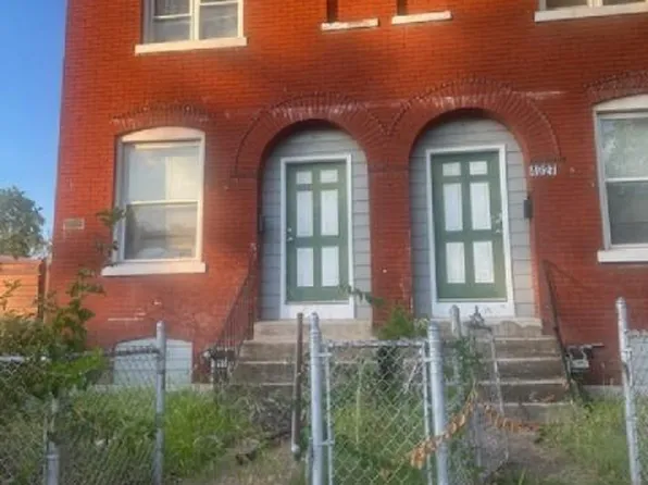 4027 Palm St, Saint Louis, MO 63107