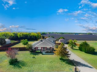 375 Meadow View Dr, Lavon, TX 75166