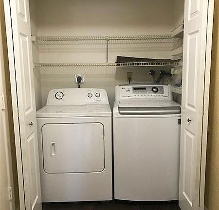 4th image of 1947 Discovery Cir E