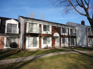 2158 Allen Blvd APT 4, Middleton, WI 53562