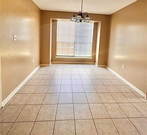 5th image of 2504 Cartier Dr