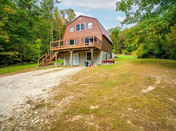 333 Green Woods Road, Peru, ME 04290