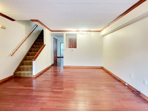 3rd image of 2552 Frederick Douglass Blvd #B