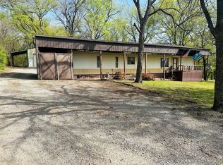 31567 E 725th Dr, Wagoner, OK 74467