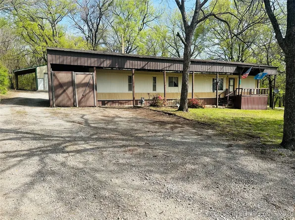 31567 E 725th Dr, Wagoner, OK 74467