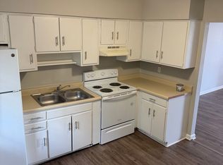 250 Herndon St #10, Berea, KY 40403