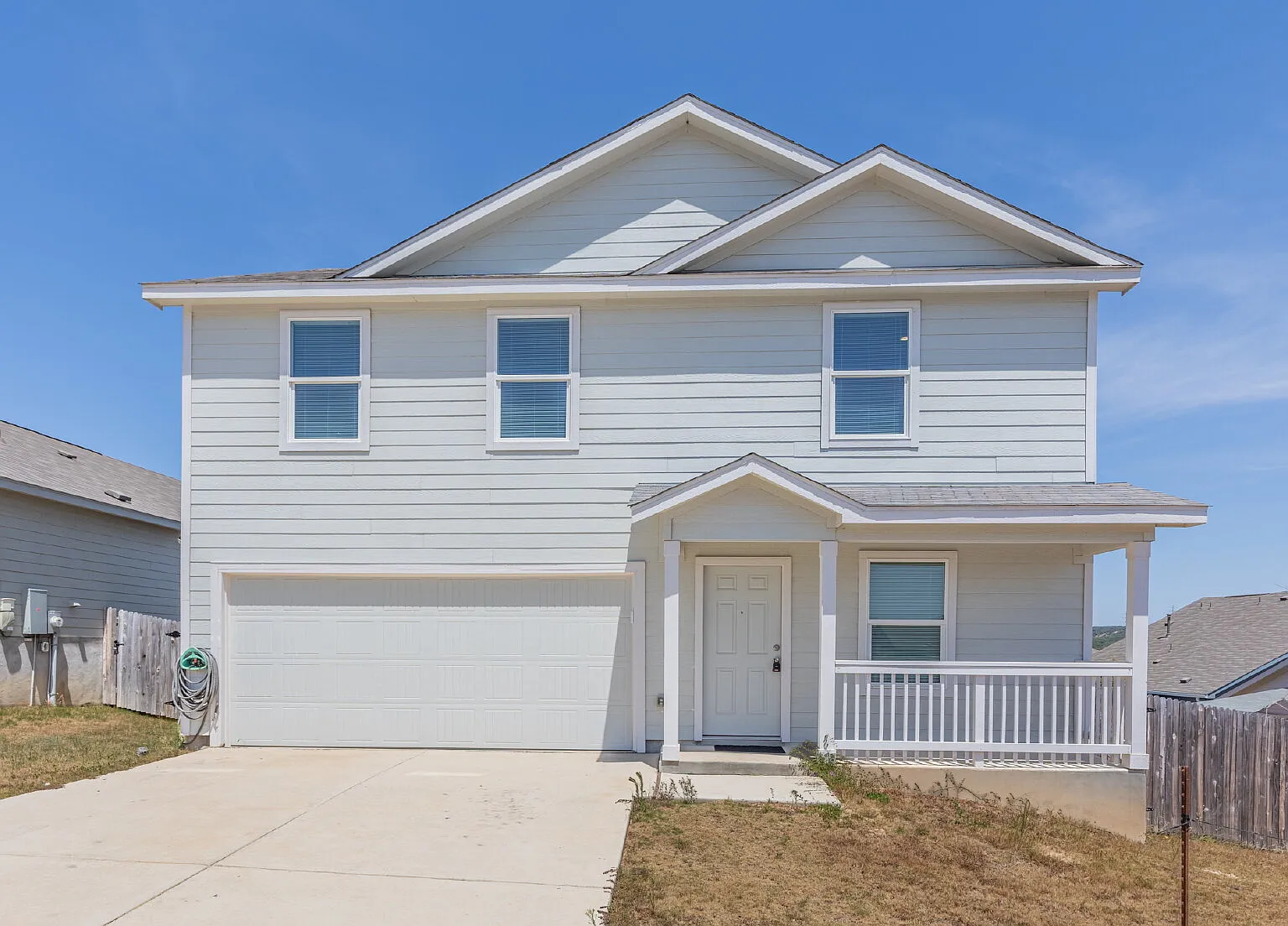 4 bed, 2.5 bath, 1874 sqft, $1,995 — Photo 1