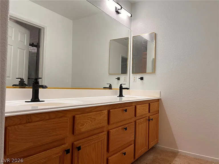 9316 Mountain Range Ave — Photo 8