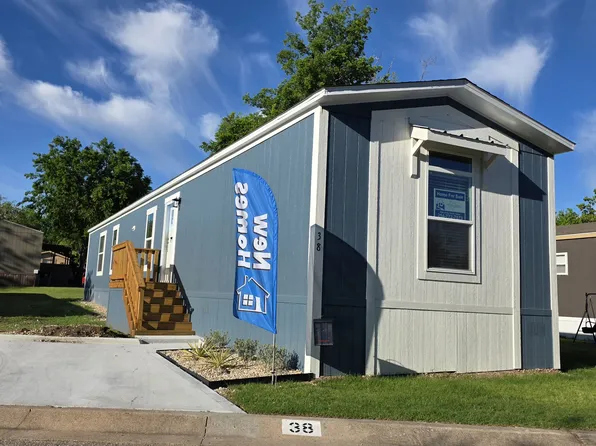 2601 Robinson Dr Trailer 38, Waco, TX 76706