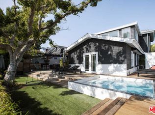 3333 Moore St, Los Angeles, CA 90066