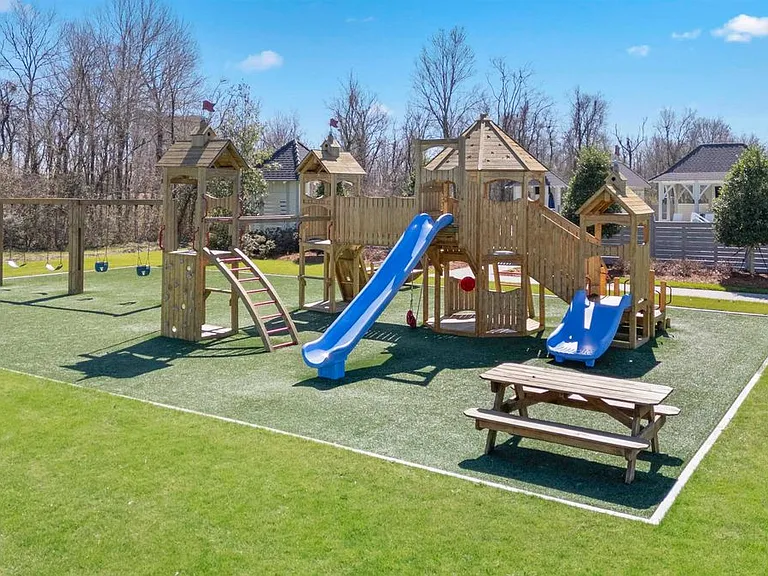 2757 Chenal Ct — Photo 16