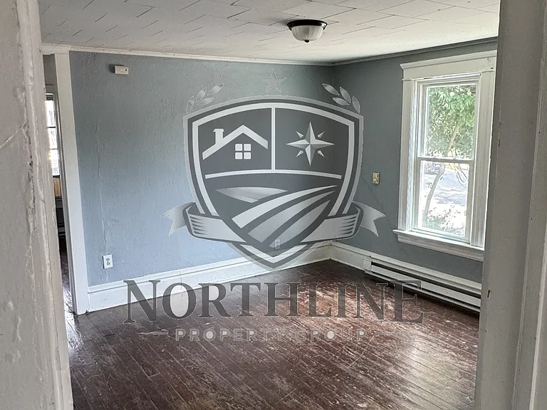 2832 Broadway #2 — Photo 2