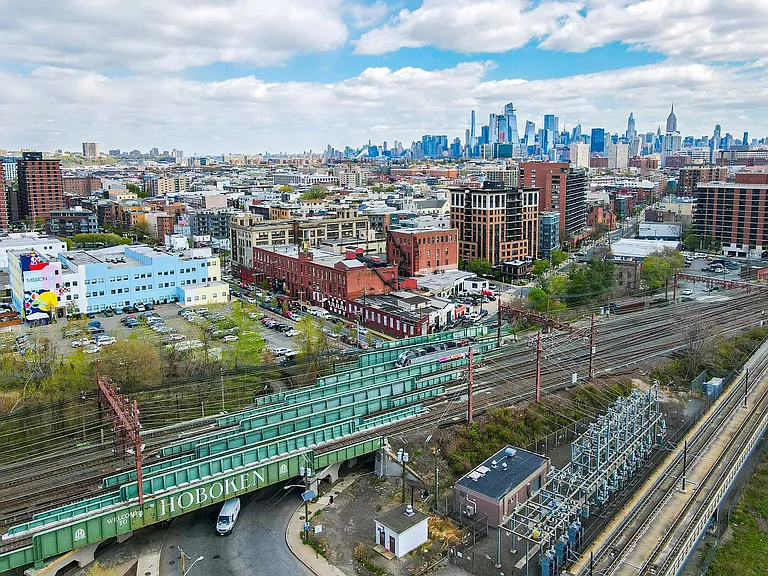 1500 Hudson St #9K — Photo 41