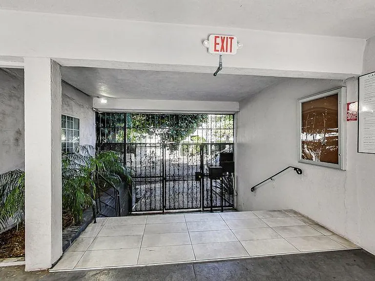 1844 7th Ave — Photo 4