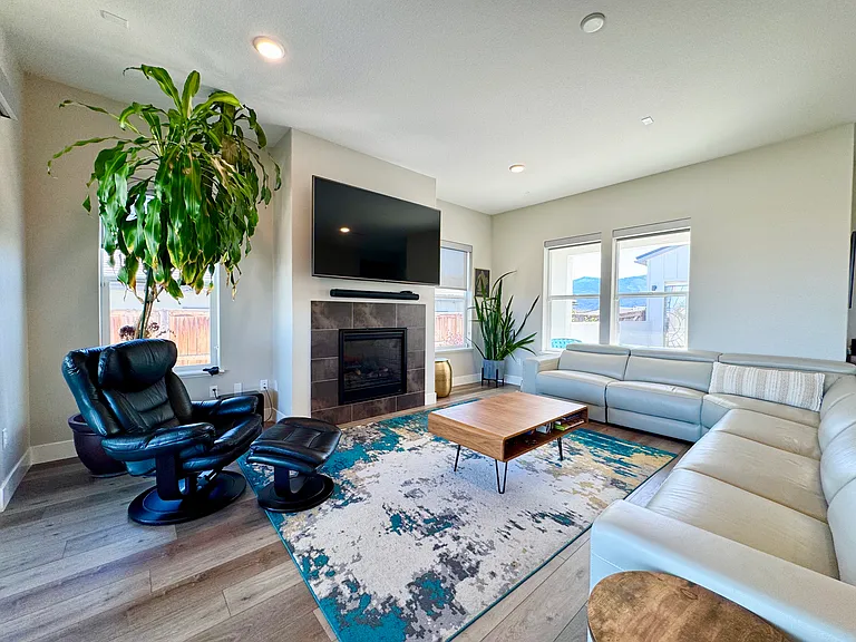 1628 Huntley Trl — Photo 11