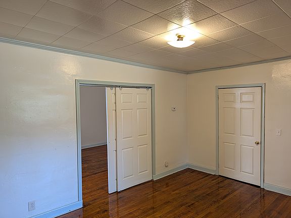 5th image of 371 Seminary Ave #1
