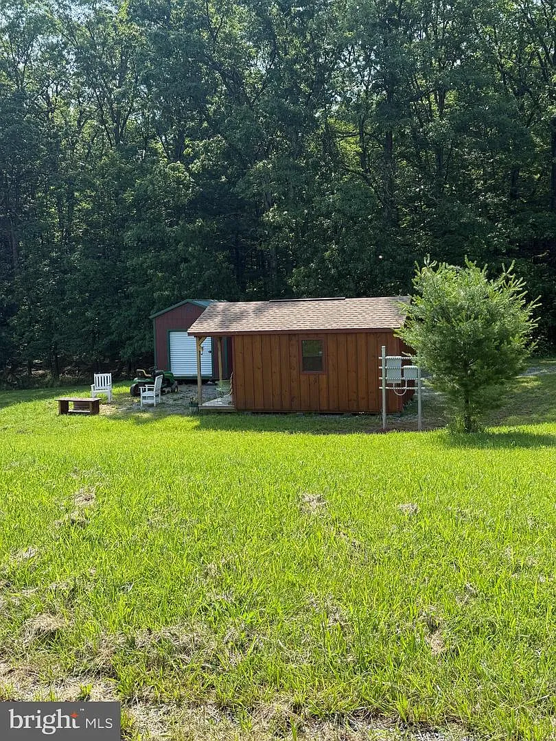 13105 Glendale Farm Rd NE photo 1