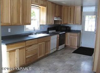 5th image of 614 S 22nd Ave