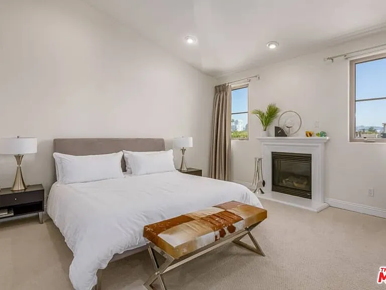 10617 Eastborne Ave #Penthouse 2 — Photo 15