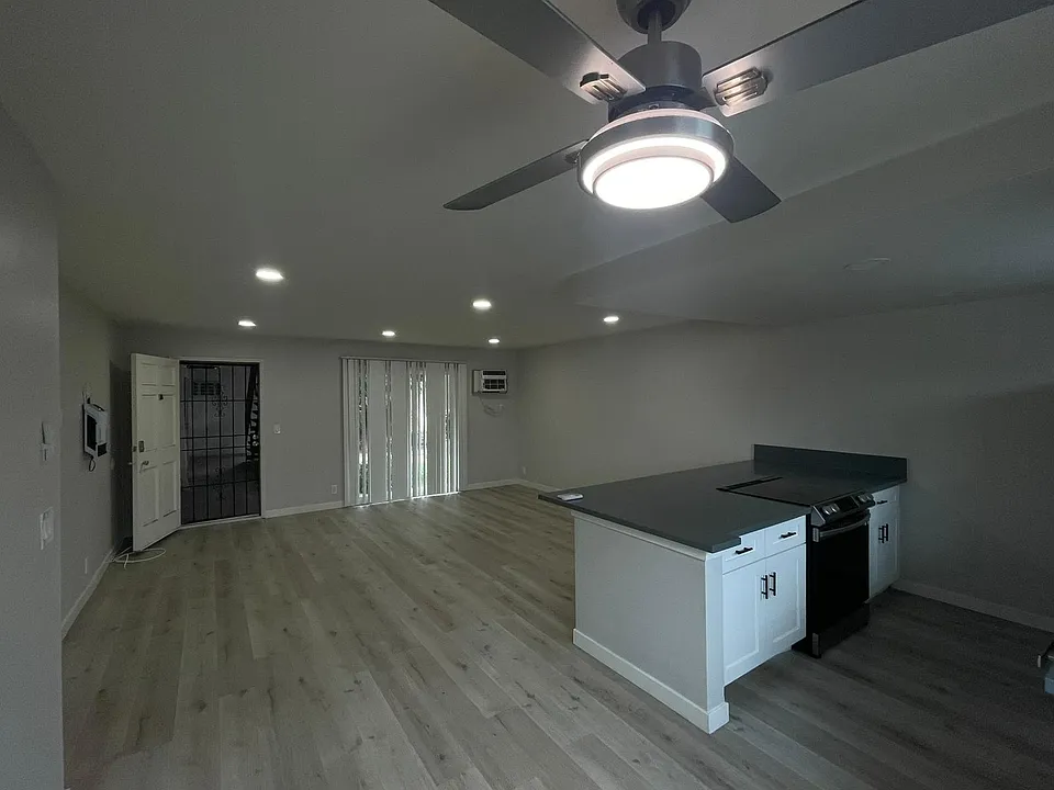 4492 Collwood Blvd #4