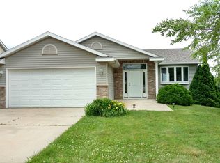 4927 4th St NW, Rochester, MN 55901