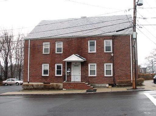 Brick 4-family / Prime Location