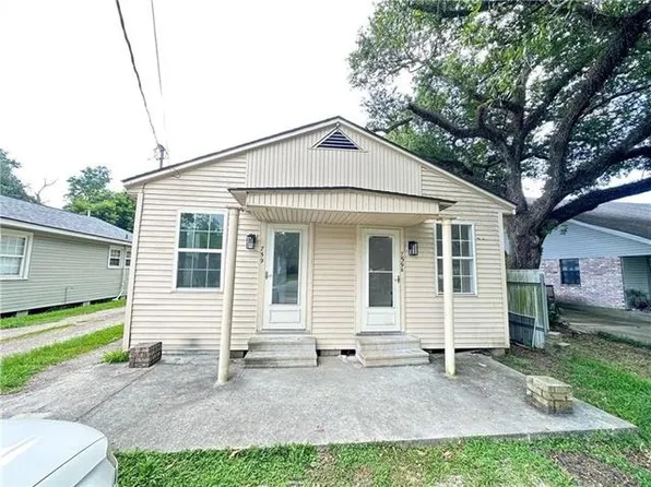 759 Oak Ave, Westwego, LA 70094